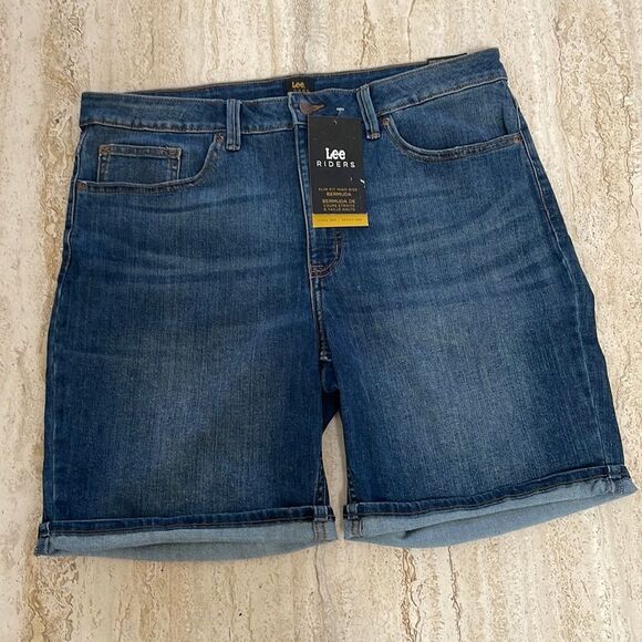 NWT Bermuda Slim Fit High Rise Lee Riders - Picture 1 of 3